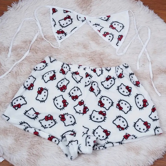 Sanrio Other - Hello Kitty Pajama Set